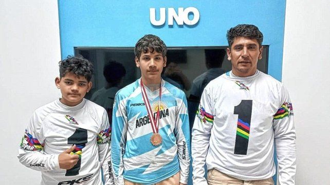 Los tres paranaenses lograron excelentes resultados en Lima, Perú. Los tres paranaenses lograron excelentes resultados en Lima, Perú.