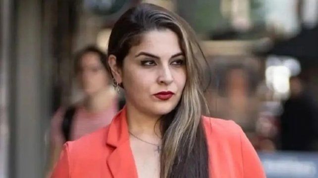 La hija de Carlos Menem Jr., Antonella, narró una hecho impactante que vivió cuando fue a visitar la tumba de su padre