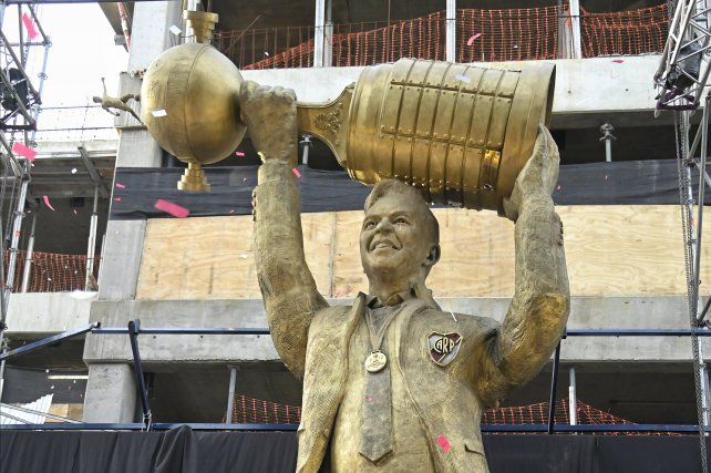 La estatua de Gallardo impulsada por Trillo. La estatua de Gallardo impulsada por Trillo.