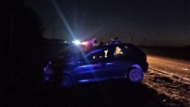 Los conductores de los vehículos fueron examinados en un centro de salud de Crespo. Uno de los equinos perdió la vida de forma inmediata. Ocurrió en Ruta 12