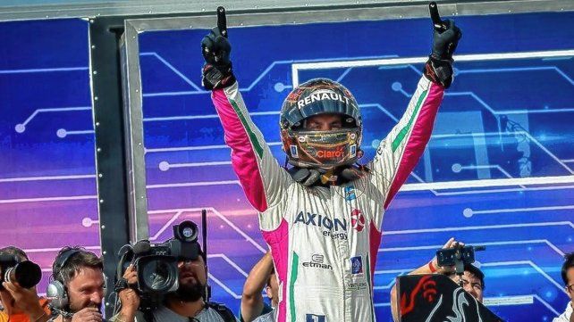 Leonel Pernía venció en el Cabalén.