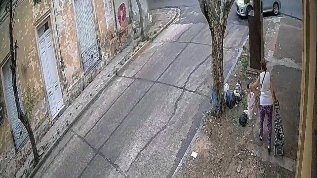 Basura arrojada por los vecinos.