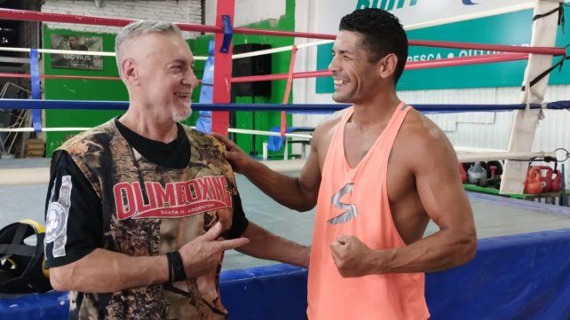 Los promotores Osvaldo Salami y Ulises López fueron los mentores del Título Dos Orillas Río Paraná. Los promotores Osvaldo Salami y Ulises López fueron los mentores del Título Dos Orillas Río Paraná.