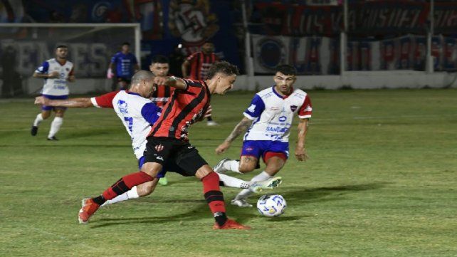 Patronato y Güemes igualaron 1-1 en Santiago del Estero. Patronato y Güemes igualaron 1-1 en Santiago del Estero.