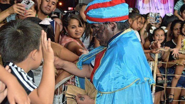 Chicos. Y también grandes podrán recibir a los Magos de Oriente este viernes 6 de enero, desde las 19, en la Estación del Ferrocarril de Chajarí.