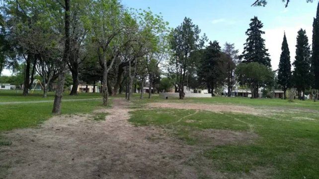 La Paz: tres hombres atacaron a funcionaria policial que estaba de guardia La Paz: tres hombres atacaron a funcionaria policial que estaba de guardia