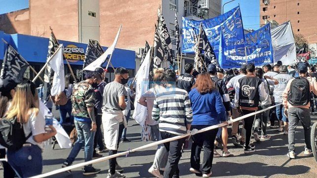 UNO dialogó con Mauro Rossi, delegado de UTEP acerca de la movilización: "En primer medida, nos movilizamos en apoyo completo a lo que estamos desarrollando los trabajadores de la economía popular, en cada una de sus unidades y puestos de trabajo".