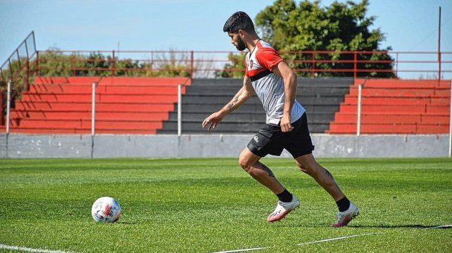 Brian Nievas renovó contrato en Patronato y se va a Ecuador