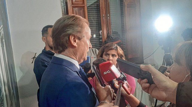 Gustavo Bordet detalló cómo se reestructurará el Gabinete provincial tras la designación del actual ministro de la Producción, Juan José Bahillo como secretario de Agricultura