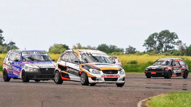 El Competición Especial abrió su año. El Competición Especial abrió su año.