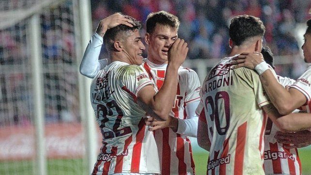 Unión se lo dió vuelta a Vélez y se prendió en la Liga Profesional
