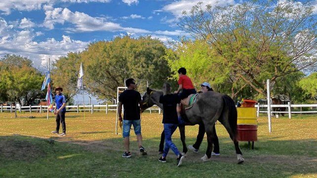 En Equinoterapia La Delfina necesitan ayuda