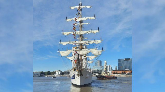 La Fragata Ara Libertad zarpó el sábado 7 de mayo y regresará a puerto argentino en noviembre.