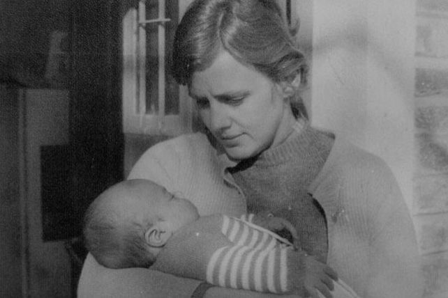 Raquel Negro, desaparecida tras dar a luz mellizos en el Hospital Militar de Paraná. Raquel Negro, desaparecida tras dar a luz mellizos en el Hospital Militar de Paraná.