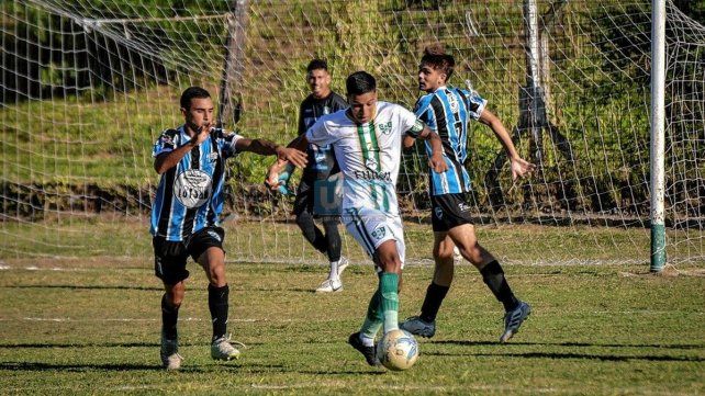 Ministerio derrotó 2 a 1 a Islas Malvinas de La Paz. Ministerio derrotó 2 a 1 a Islas Malvinas de La Paz.