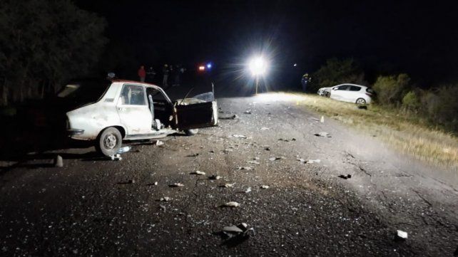 Un muerto en un fuerte choque cerca de La Paz. Un muerto en un fuerte choque cerca de La Paz.