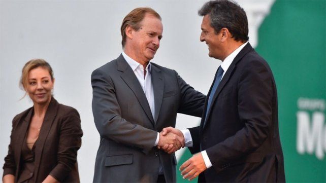 Gustavo Bordet pidió a los entrerrianos depositar la confianza en Sergio Massa Gustavo Bordet pidió a los entrerrianos depositar la confianza en Sergio Massa