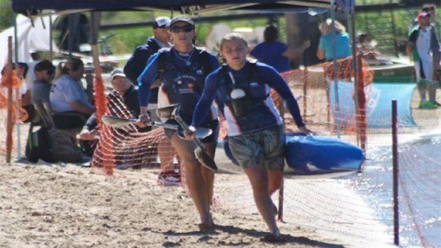 Micaela Maslein y Lara Abud, dos de las clasificadas del Club Náutico Paraná a la cita ecuménica en Gyor. Micaela Maslein y Lara Abud, dos de las clasificadas del Club Náutico Paraná a la cita ecuménica en Gyor.