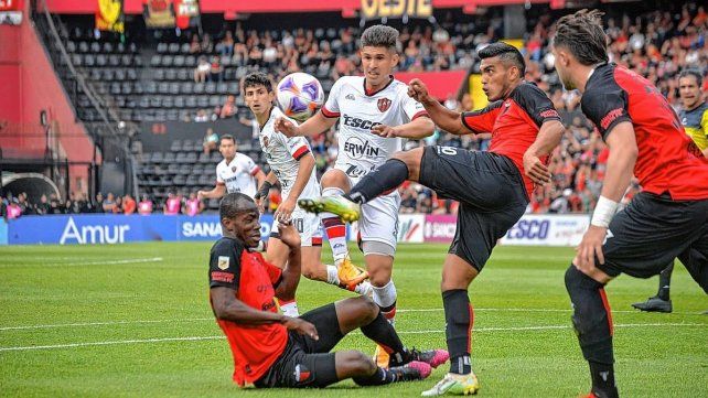 Patronato pierde por la mínima ante Colón por la Liga Profesional.