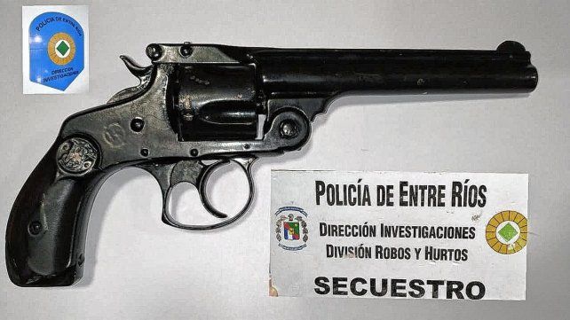 El joven de 22 años estaba identificado porque se sacaba fotos con armas y las publicaba en Facebook.