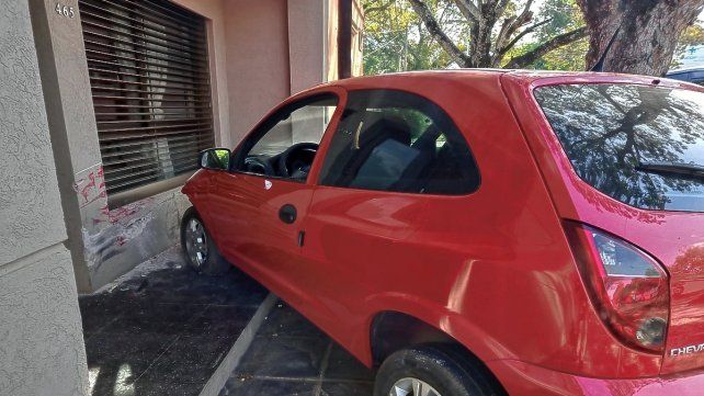 En Concordia, el conductor se descompuso mientras manejaba.