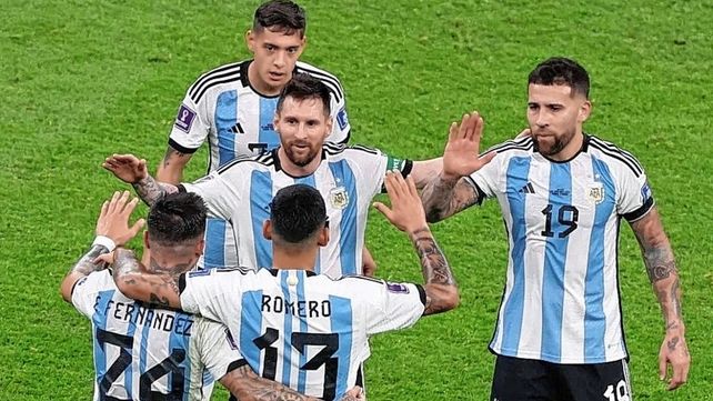 Lionel Messi, como líder de grupo, moldeó un equipo modelo y que hace vibrar a todo un país.