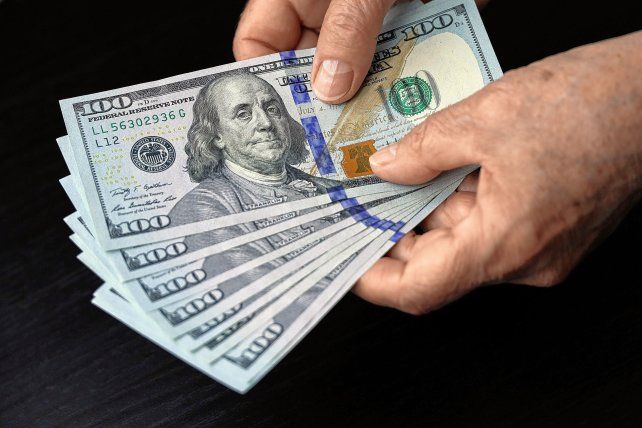 El dólar oficial dio un giro abrupto sobre el cierre. El dólar oficial dio un giro abrupto sobre el cierre.