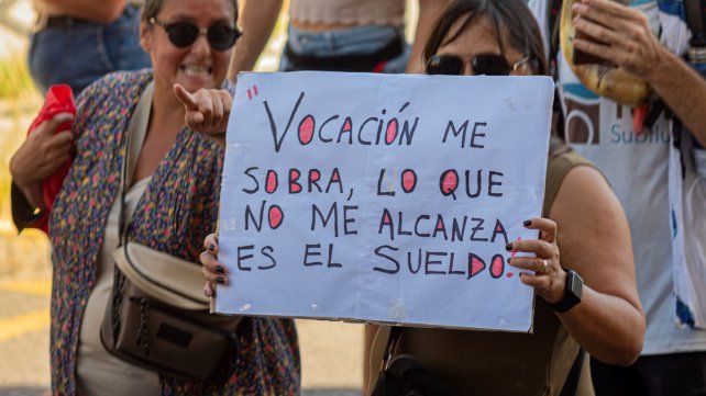 Una docente reclamó el pago del FONID al CGE. Una docente reclamó el pago del FONID al CGE.