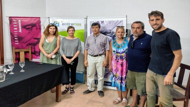 El jurado del Concurso Literario Provincial "Juan Laurentino Ortiz"