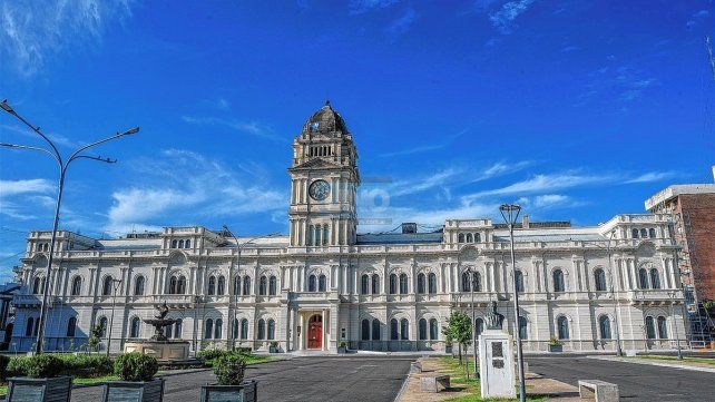 El Gobierno informó cuándo y cómo se abonará el aumento del 10% a trabajadores activos y pasivos provinciales de Entre Ríos