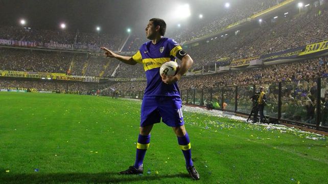 Román contó en Intrusos lo que siente por la Bombonera. Román contó en Intrusos lo que siente por la Bombonera.