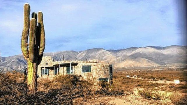 Paisaje típico al que se puede acceder, yendo por la Ruta 40.