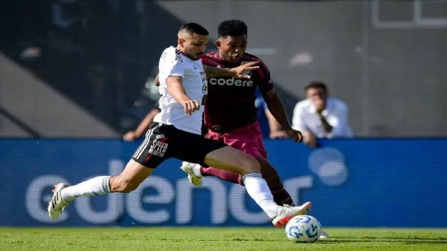 Riestra y River empatan sin goles en el Guillermo Laza. Riestra y River empatan sin goles en el Guillermo Laza.