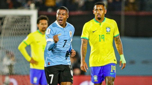 La última vez que se enfrentaron, Uruguay derrotó 2 a 0 a Brasil. La última vez que se enfrentaron, Uruguay derrotó 2 a 0 a Brasil.
