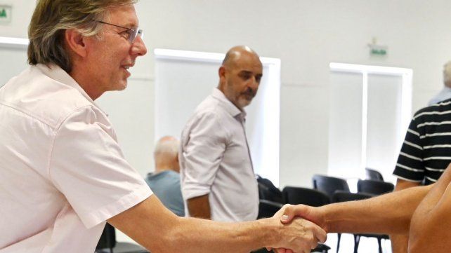 Guía (centro) en un encuentro de este año con el secretario de Agricultura, Juan José Bahillo