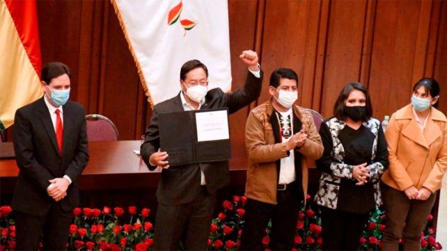 A un año del golpe de estado Arce asume la Presidencia de Bolivia