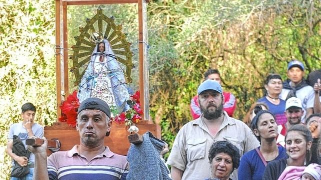 Viaje. La imagen de la Virgen de Luján ya peregrinó por las ciudades de Gualeguaychú y Concordia.