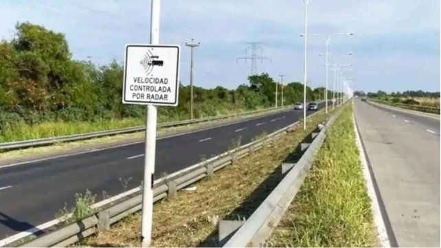 Vialidad Nacional negó haber autorizado el radar en la ruta 168 y pidió explicaciones a la Agencia de Seguridad Vial de Santa Fe Vialidad Nacional negó haber autorizado el radar en la ruta 168 y pidió explicaciones a la Agencia de Seguridad Vial de Santa Fe
