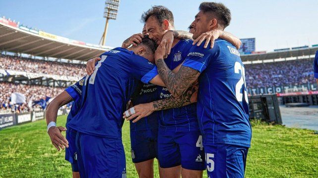 Talleres derrotó a Racing en el Kempes. Talleres derrotó a Racing en el Kempes.