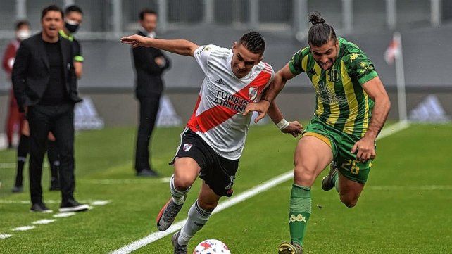 Rafael Santos Borré marcó el segundo gol en el Monumental.