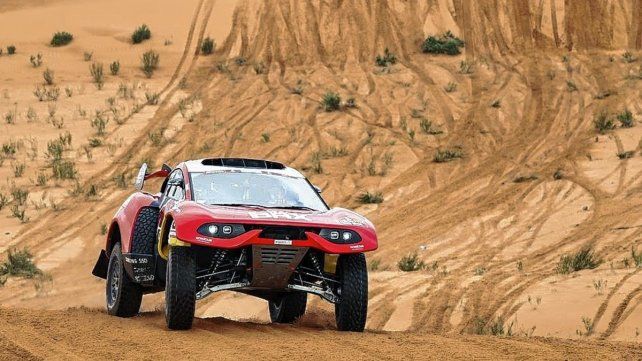 Loeb sobresalió en el desierto.