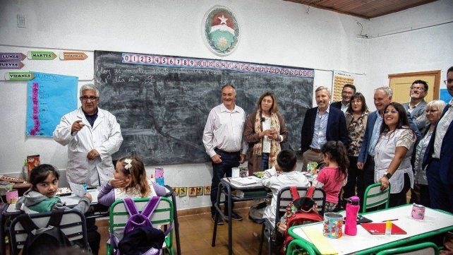El 100% de las escuelas rurales tendrán conexión a Internet El 100% de las escuelas rurales tendrán conexión a Internet