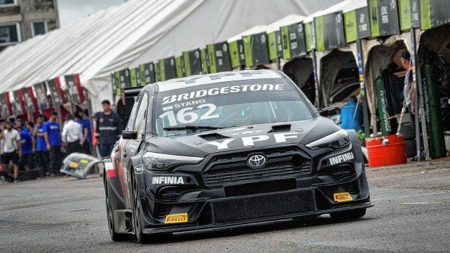 Emiliano Stang en busca de la corona. Emiliano Stang en busca de la corona.