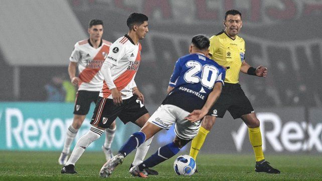 River y Vélez empatan sin goles. Por ahora, pasa el Fortín.