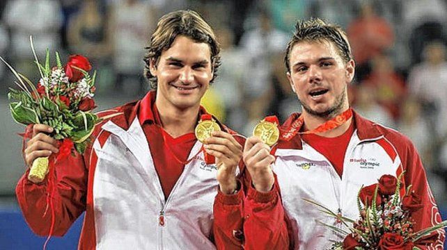Roger Federer y Stan Wawrinka, medalla de oro en dobles en los Juegos Olímpicos de Beijing 2008.