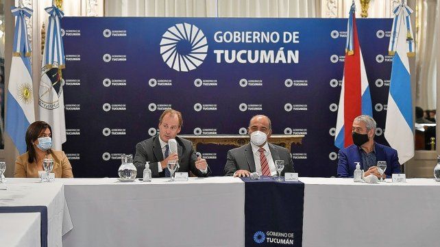 El gobernador de Entre Ríos compartió el acto con su par de Tucumán.