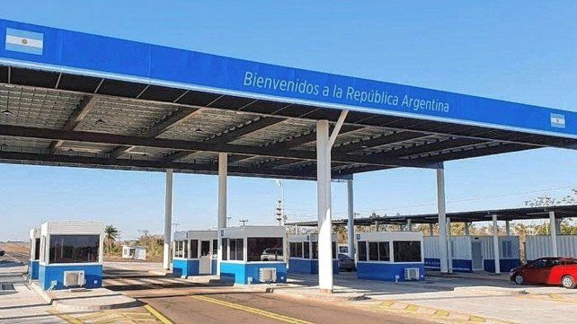 Paraguay anunció la pronta apertura de sus fronteras con Argentina, cerradas desde marzo de 2020 por la pandemia de coronavirus, luego de una reunión mantenida anoche entre las autoridades de ambos países.