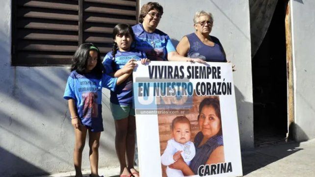 Foto de archivo: Familiares de Carina Pérez en 2013. Foto de archivo: Familiares de Carina Pérez en 2013.