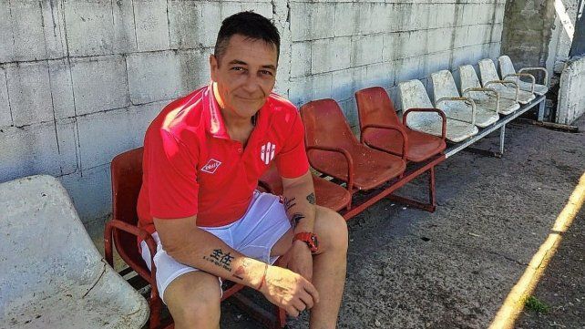 Mauricio Chiementín inició su ciclo en Atlético Paraná. Mauricio Chiementín inició su ciclo en Atlético Paraná.