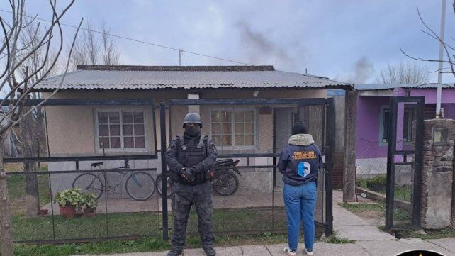 Bovril: siete allanamientos por droga, 18 personas identificadas y dos detenidos Bovril: siete allanamientos por droga, 18 personas identificadas y dos detenidos